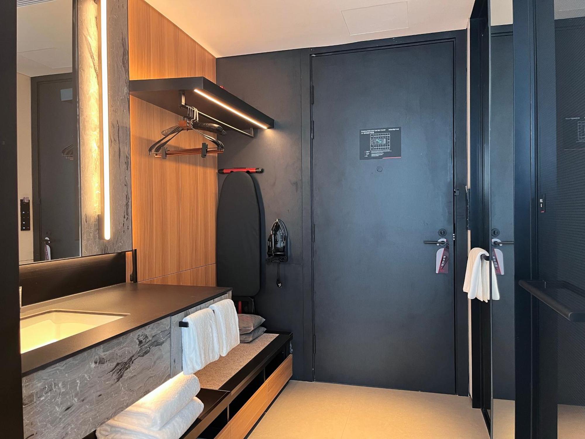 Intercity Hotel Guangzhou South Railway Station - Free Minibar Including Erdinger Weissbier Εξωτερικό φωτογραφία