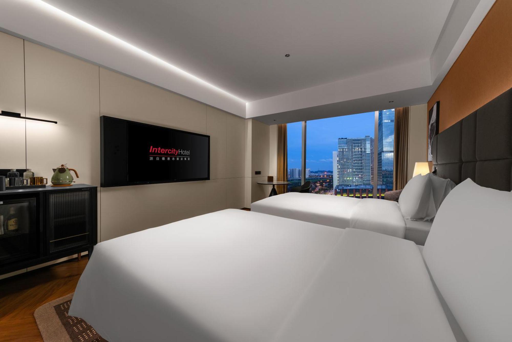 Intercity Hotel Guangzhou South Railway Station - Free Minibar Including Erdinger Weissbier Εξωτερικό φωτογραφία