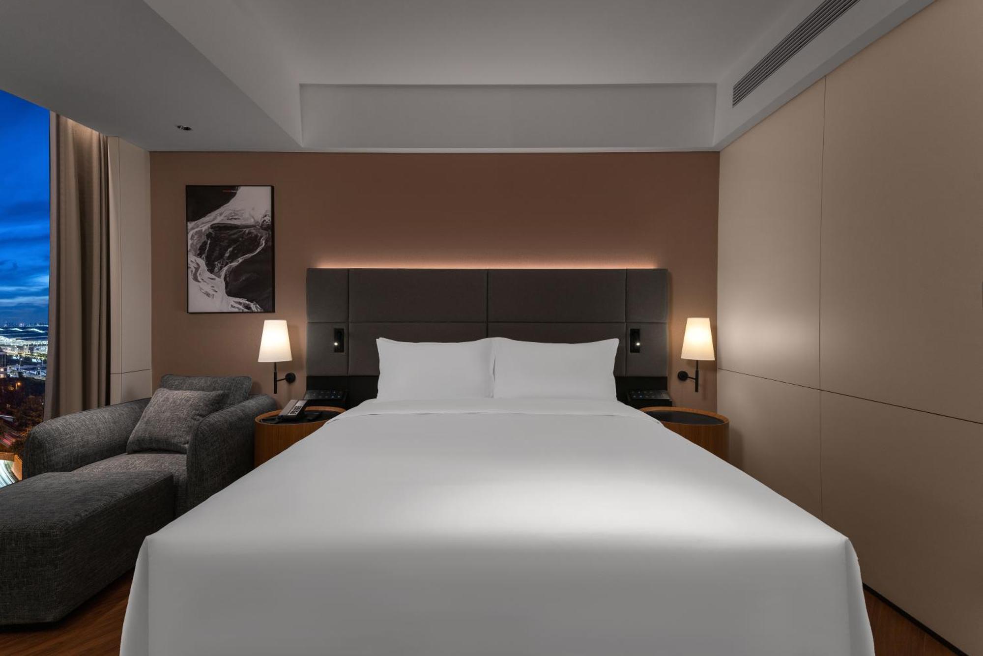 Intercity Hotel Guangzhou South Railway Station - Free Minibar Including Erdinger Weissbier Εξωτερικό φωτογραφία